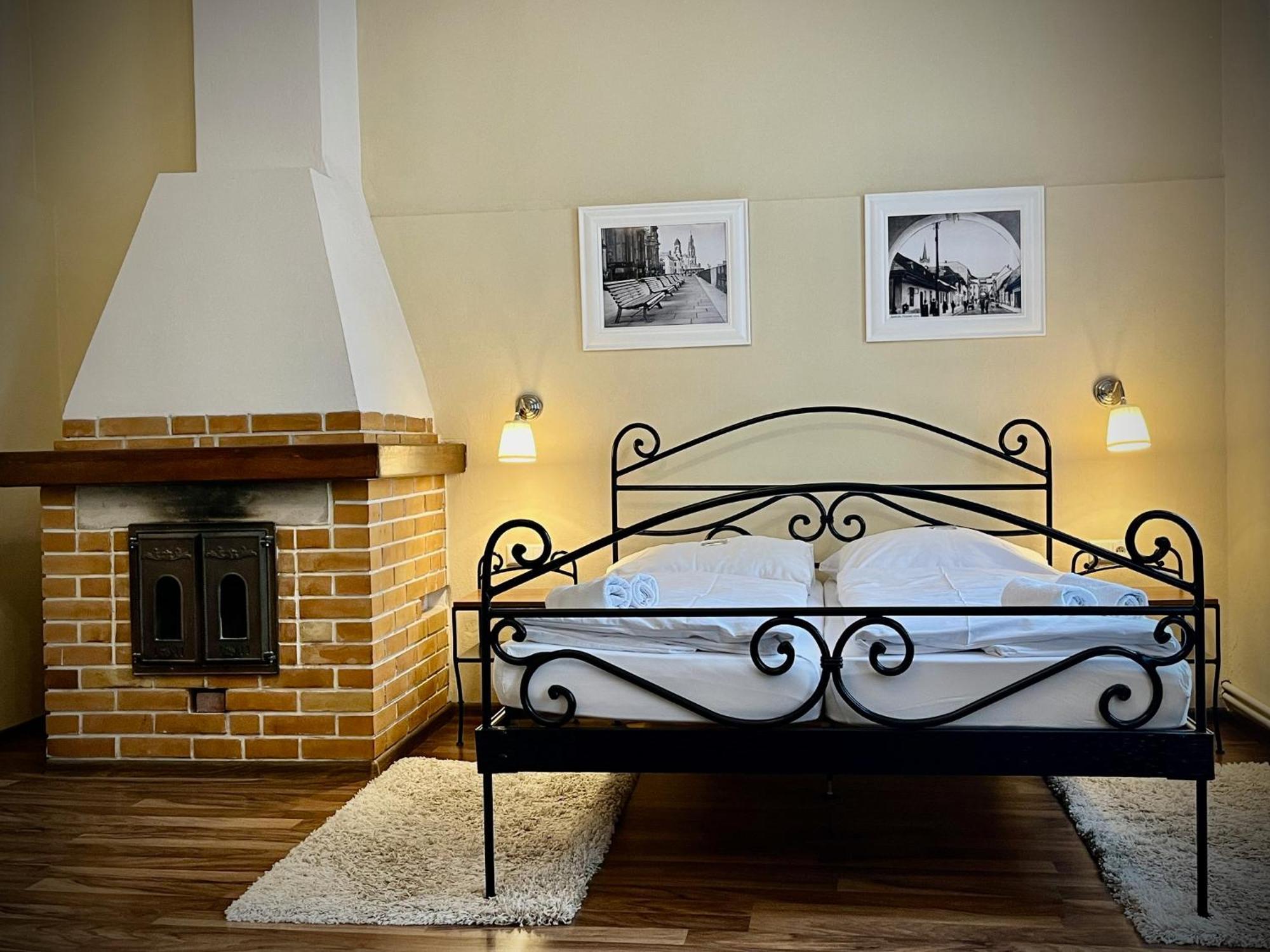Antonio Old Town Residence Presov Ngoại thất bức ảnh